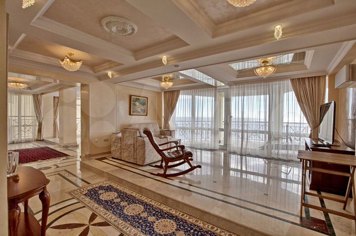 4-к. апартаменты, 158 м², 5/6 эт.