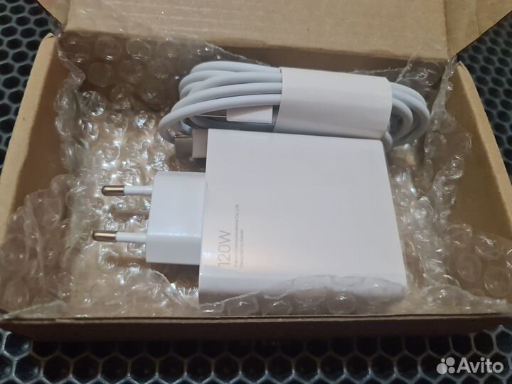 Оригинальная зарядка Xiaomi 120 W новое