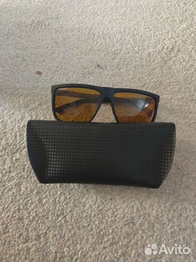 Солнцезащитные очки