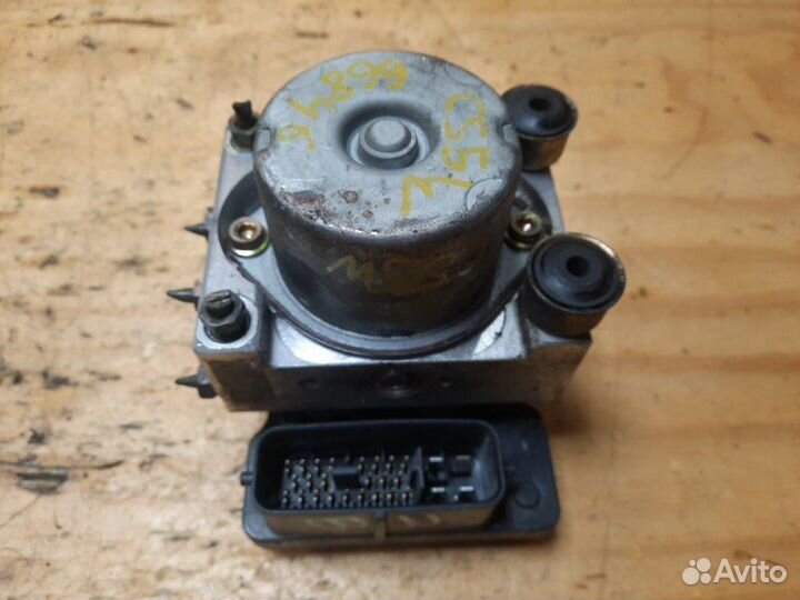 Блок ABS Mitsubishi Lancer Cedia CS5W 4G93 2000