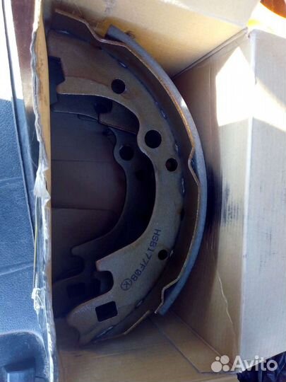 Задние колодки на Кайрон