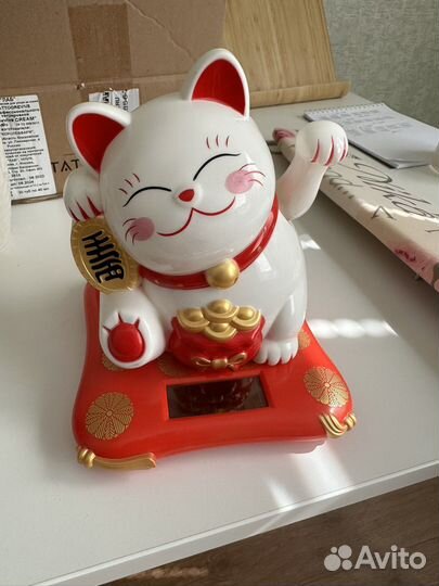 Манэки нэко кот