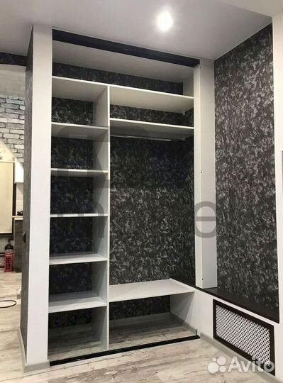 Распашной шкаф