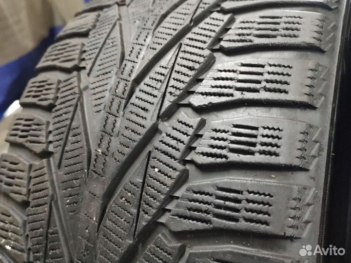 Nokian Tyres Hakkapeliitta R2 SUV 275/40 R20 106R