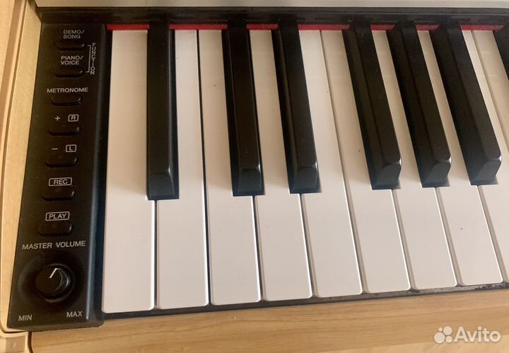 Цифровое пианино Yamaha Arius YDP-141