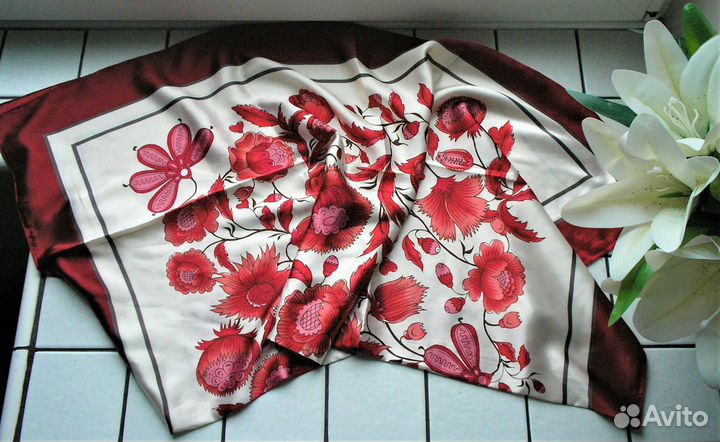 Платок Шелк Новый Русская Красавица Красный 90х90