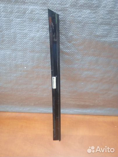 Накладка окон. рамы/зад. стойки двери задняя