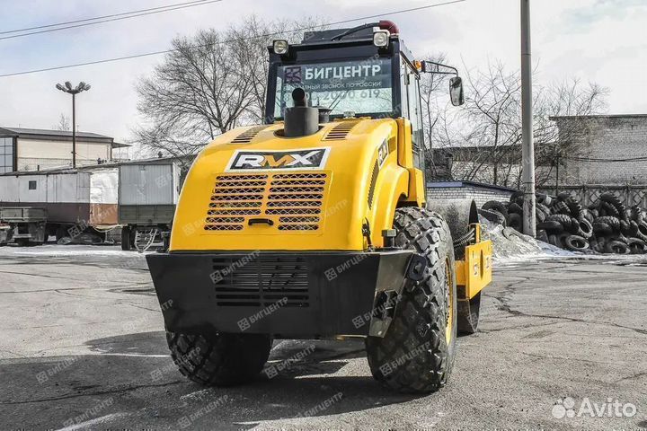 Дорожный каток Runmax SR214E, 2023