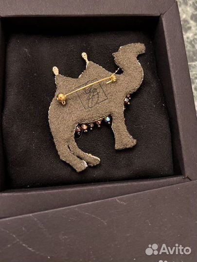 Брошь ручной работы