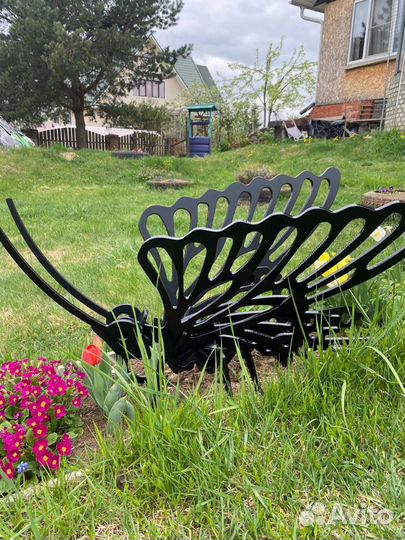 Садовая фигура из металла