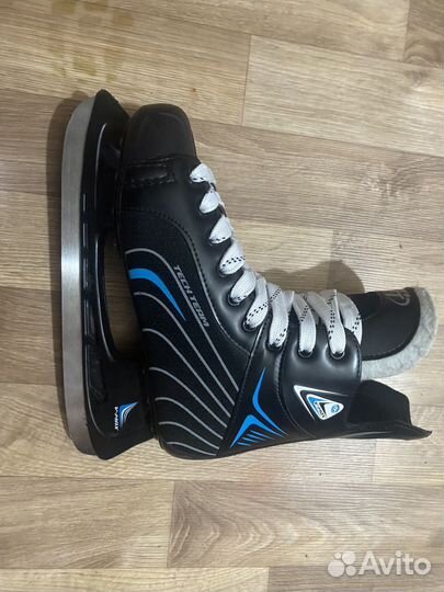 Коньки хоккейные v-max