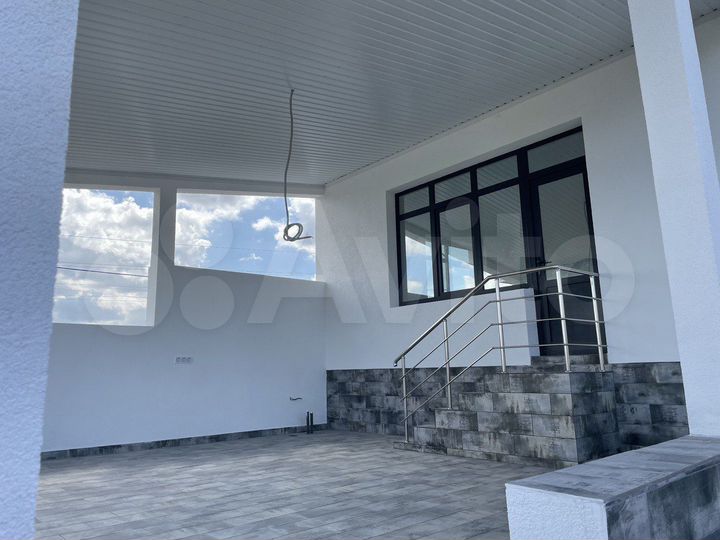 Дом 352,6 м² на участке 9,1 сот.