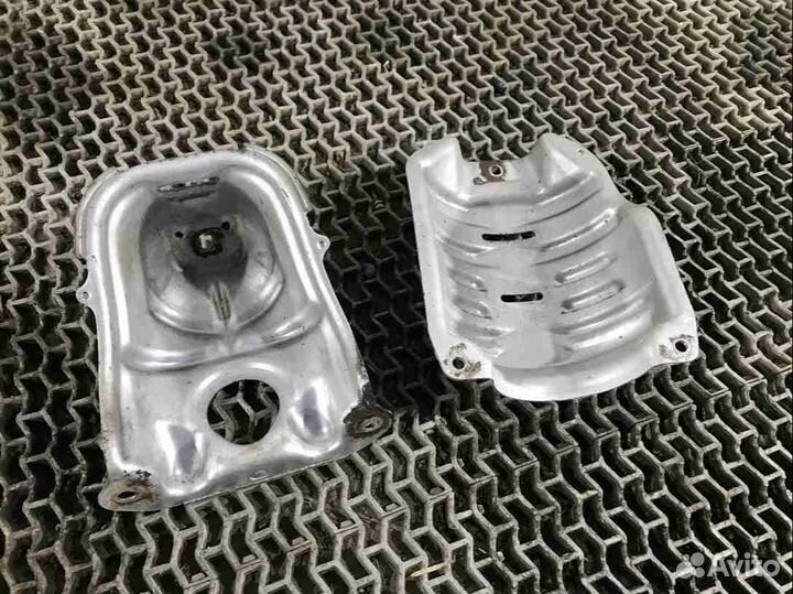 Защита (экран) выпускного коллектора Honda Accord