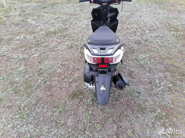 Скутер VMC BY49QT-2A