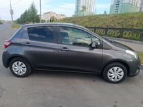 Toyota Vitz 1.0 CVT, 2018, 53 000 км, с пробегом, цена 1 180 000 руб.