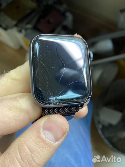 Ремонт Apple Watch (замена дисплея или стекла)