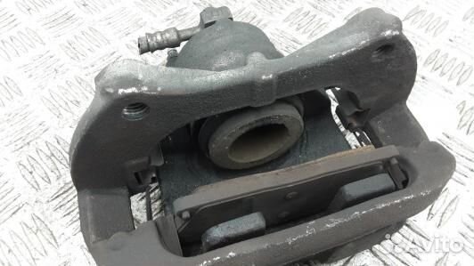 Суппорт тормозной передний левый chevrolet cruze J