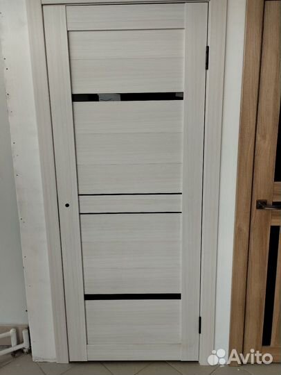 Двери межкомнатные с коробкой новые