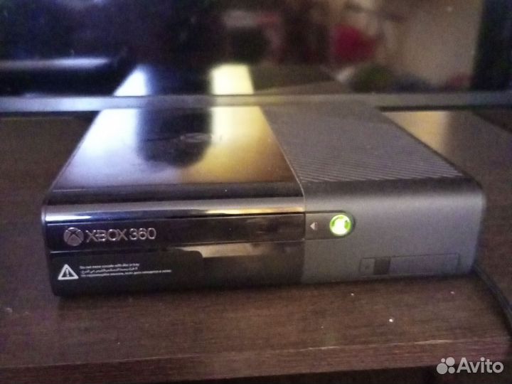 Xbox 360 в отличном состоянии