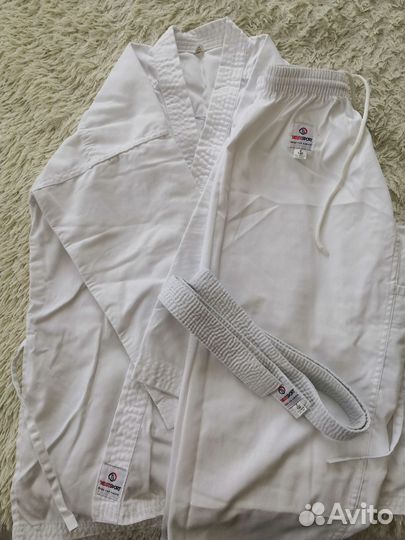 Новое кимоно для каратэ bestsport 140