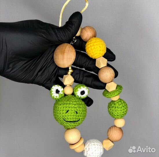 Вязаные игрушки погремушки грызунки