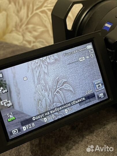 Видеокамера Sony HDR-CX900E