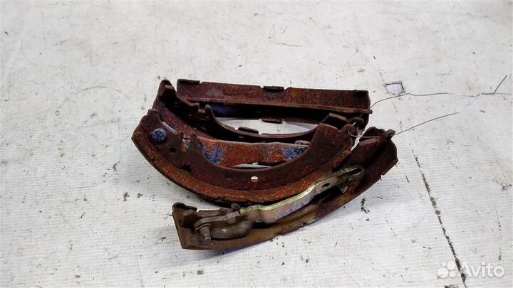 Колодки тормозные задние барабанные км-т Toyota C