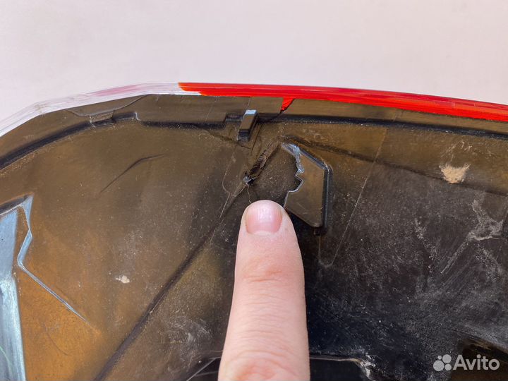 Фонарь задний левый Toyota Camry 70