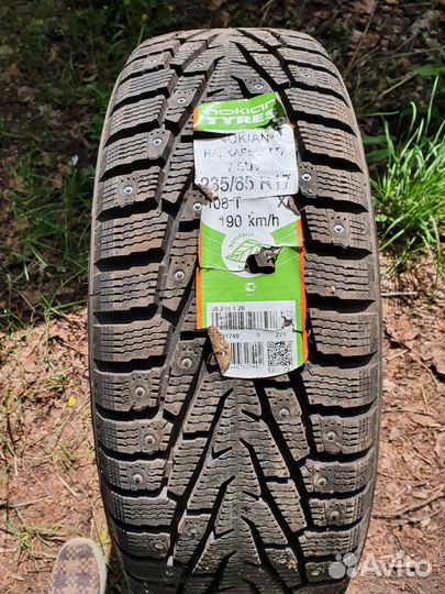 Nokian Tyres Hakkapeliitta 7 SUV 235/65 R17