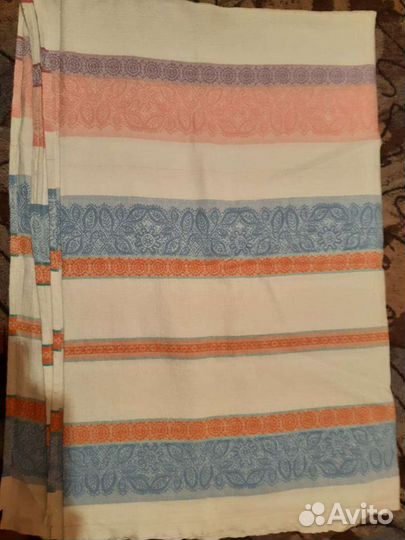 Скатерть новая 150200