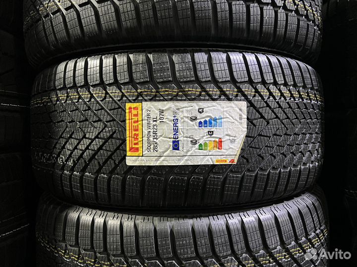 Pirelli Scorpion Winter 2 285/35 R23 и 325/30 R23 107W