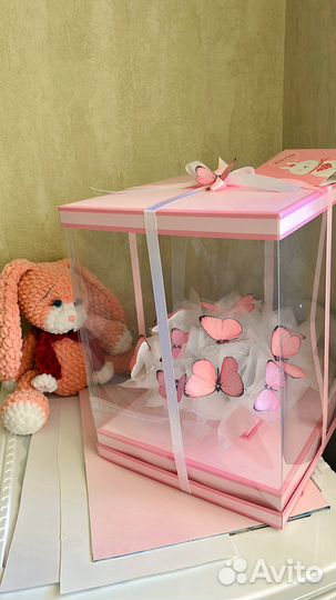 Букет из бабочек в коробке