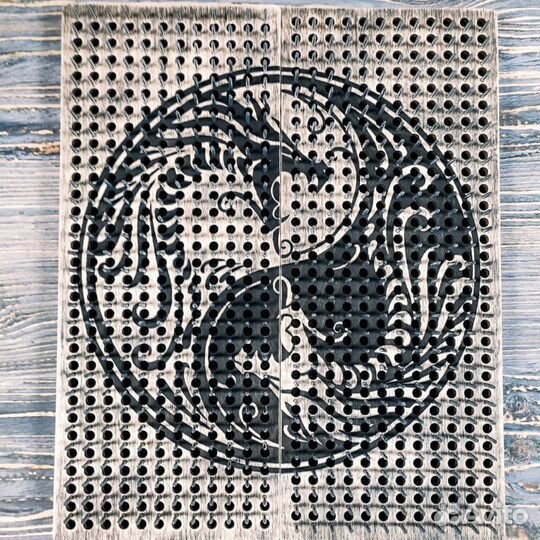 Доска садху с гвоздями Драконы Инь-Ян