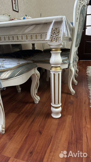 Столь и стулья кухонные бу