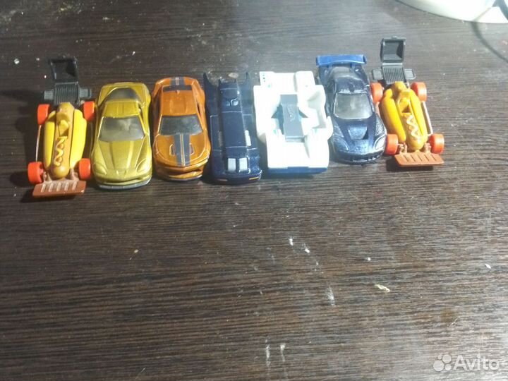 Hot wheels машинки