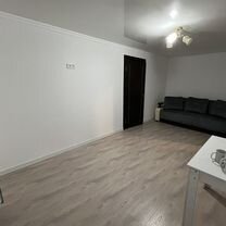 2-к. квартира, 49 м², 2/4 эт.