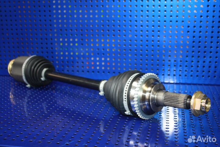 Приводной вал правый Mazda 3 1.6 МКПП под гайку