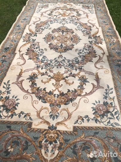 Ковер шерстяной