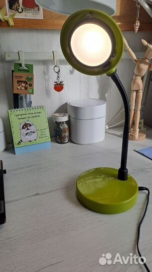 Лампа настольная