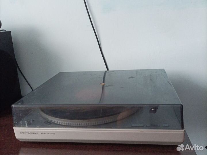 Проигрыватель винила электроника 017