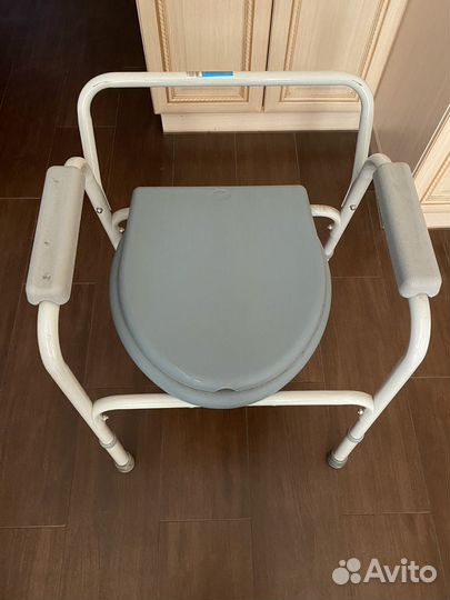 Стул кресло туалет