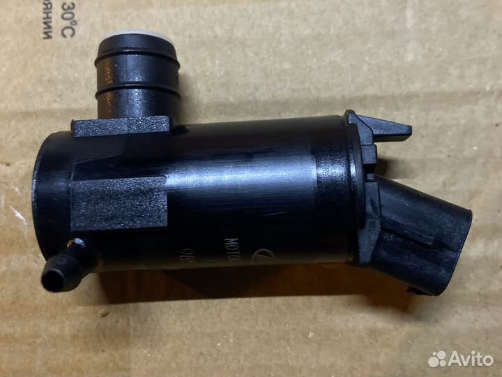 Насос стеклоомывателя лобового стекла