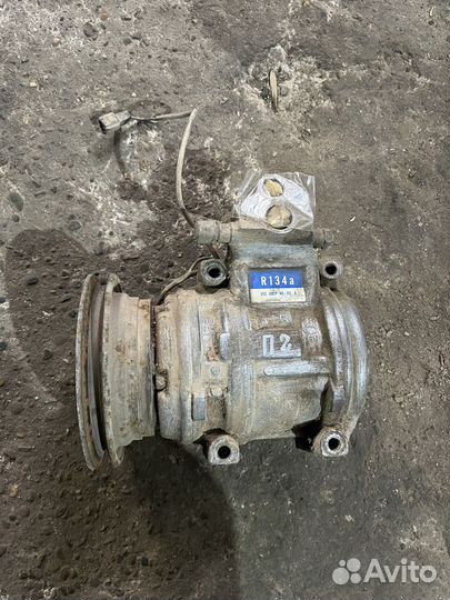 Компрессор кондиционера Mitsubishi Pajero 2