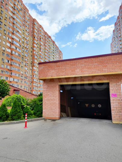 Машиноместо, 15 м²