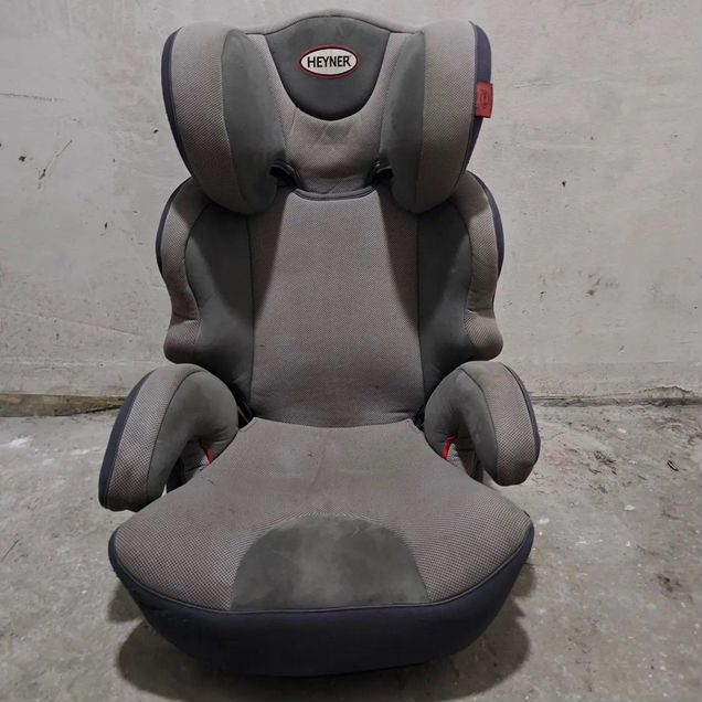 Детское автомобильное кресло Heyner 15-36 кг