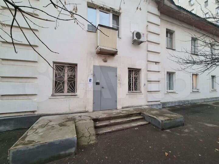 Комната 20 м² в > 9-к., 2/2 эт.