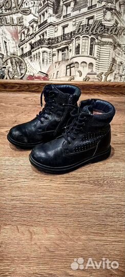 Ботинки для девочки. Размер 30