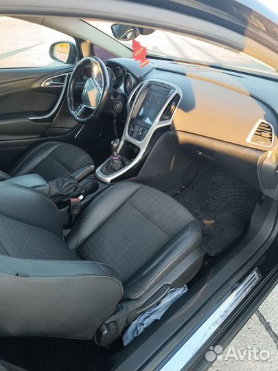 Opel Astra GTC 1.4 МТ, 2011, 212 000 км