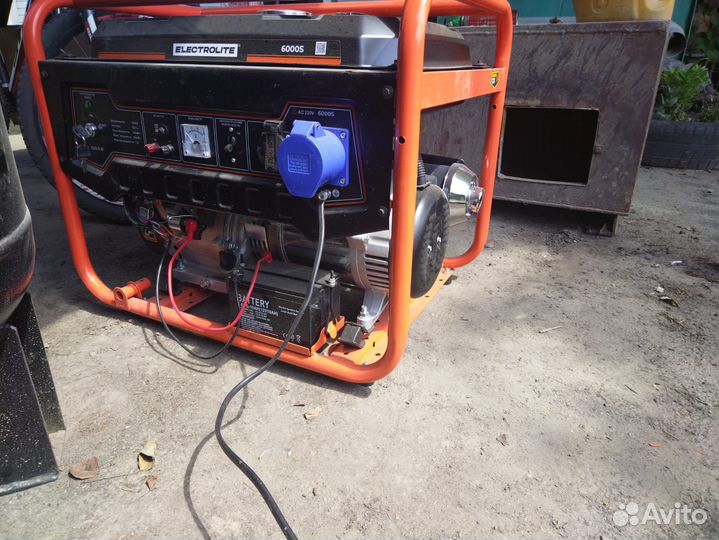 Бензиновый генератор