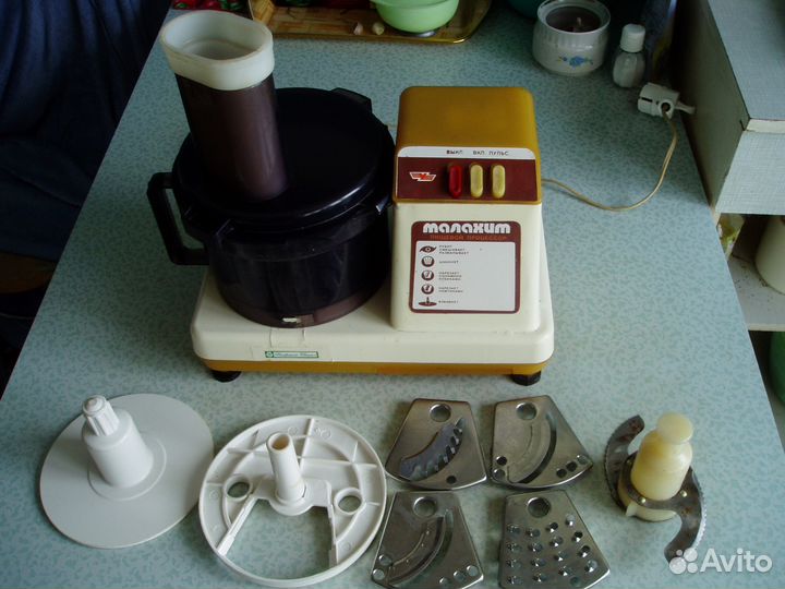 Кухоный комбайн Малахит 1990г.ссср